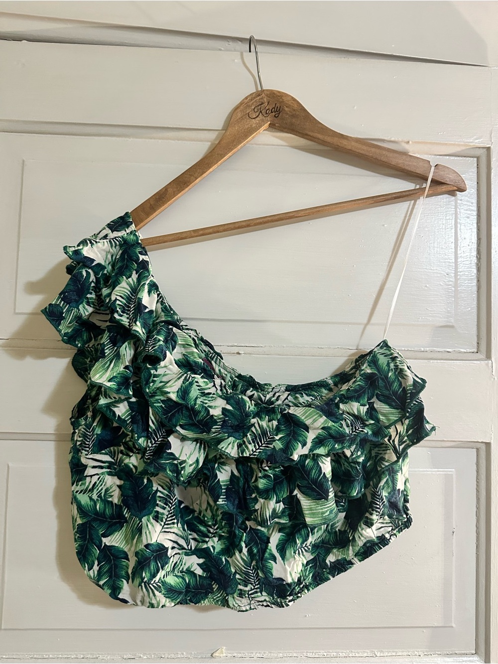 mi ami for Francesca’s Tropical Monstera One Shoulder Summer Top